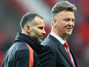 Louis van Gaal: Příštím manažerem United bude Ryan Giggs. Čte hru stejně dobře jako Mourinho