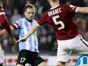 Sparta jede před zápasem roku do Boleslavi, na Plzeň čeká domácí reparát se Slováckem
