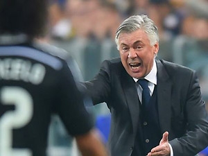 Experiment tentokrát nevyšel. Ramos hrál v záloze bídně. Ale nebyl v tom sám, hájil ho Ancelotti