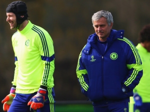 Mourinho: Být to na mně, Petr Čech by zůstal v Chelsea. Bez něj bychom titul nevyhráli