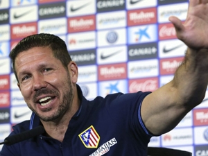 Jestli Real Ancelottiho vyhodí, ztratí důležitou součástku, myslí si trenér konkurenčního Atlética