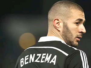 Benzema jedná s Manchesterem United