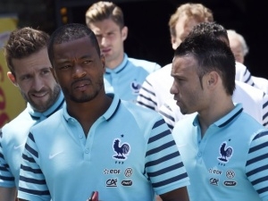Naštvaný Evra po prohře v Albánii: Ukázali jsme nedostatek respektu k reprezentačnímu dresu