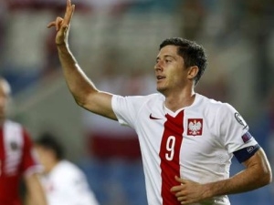 Lewandowski nasázel Gruzii hattrick za 4 minuty a je nejlepším střelcem kvalifikace