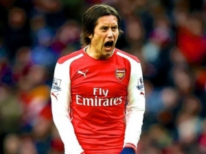 Tomáš Rosický je přesvědčen, že Arsenal může v příští sezóně získat titul