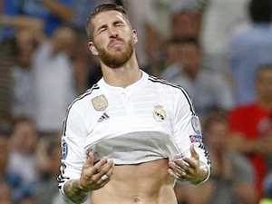 Přesvědčení španělských médií: Sergio Ramos chce Real Madrid opustit. Dojde na výměnu za De Geu?