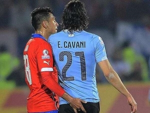 Chilan Jara za provokování Cavaniho na Copě América dohrál