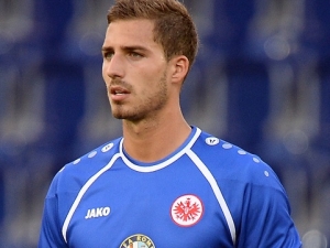 Místo Čecha získal PSG do branky Trappa z Frankfurtu