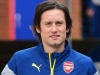 Rosický léčí koleno a nebude hrát s Arsenalem v Singapuru