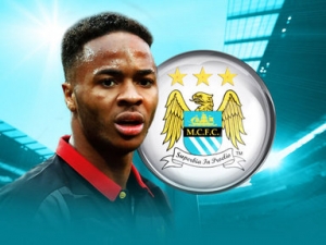 Přestup léta je hotový. Raheem Sterling se za 49 milionů liber přestěhoval do Manchesteru City