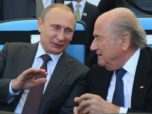 Podle Putina by si Blatter zasloužil Nobelovu cenu
