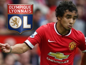Lyon ulovil Rafaela z Manchesteru 