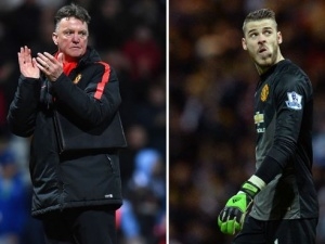 Louis van Gaal stále trvá na tom, že David de Gea zůstane na Old Trafford. Další nákupy nevylučuje