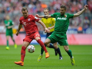 Bayern s Dortmundem se postaví týmům ze dna tabulky. Poradí si Guardiolovi svěřenci s Augsburgem i bez Robbena?