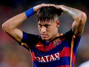Neymar nesmí nakládat s majetkem, na daních dluží miliony dolarů 