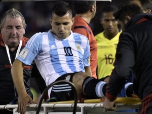 Sergio Agüero si během kvalifikačního utkání poranil podkolenní šlachu
