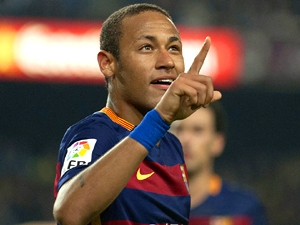 Real přehrál Levante a usadil se na čele španělské ligy, Neymar se blýskl čtyřmi góly