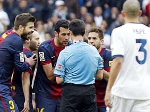 Další jiskření před soubojem Realu s Barçou: Měli být Katalánci v příštím El Clásicu poškozeni? Prosakuje další kauza, která tomu nasvědčuje