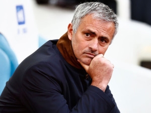Mourinho po vyhoštění na tribunu a další prohře odmítl hovořit do médií