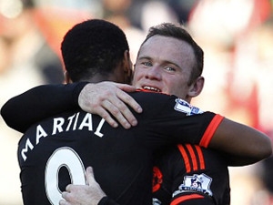 Wayne Rooney: Martial je neuvěřitelný a Smalling patří mezi 3 nejlepší stopery světa