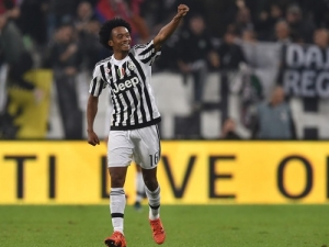 Medel poslal Inter do čela, Juventus zachránil Cuadrado