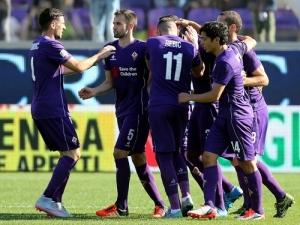 Fiorentina se vrací na první pozici, Neapol zaváhala, když pouze remizovala s Janovem