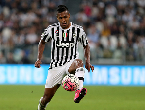 Alex Sandro je vděčný, že se může učit od Patrice Evry