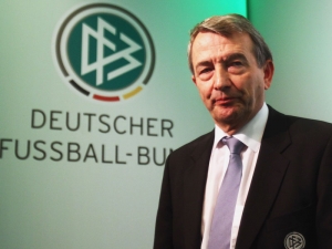 Šéf německého fotbalu Niersbach kvůli aféře s MS 2006 odstoupil