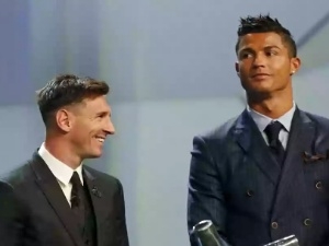 Upřímný Ronaldo: Zlatý míč podle mě vyhraje Messi