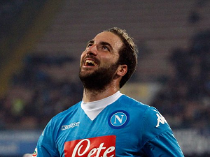 Higuain nemá v plánu opustit Neapol