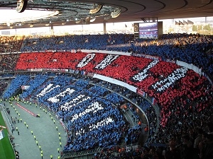 Fotbal ve Francii bude až do půlky prosince bez fanoušků hostů