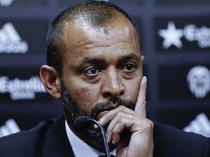 Nuno končí ve funkci trenéra Valencie. Přispěly k tomu zejména napjaté vztahy s fanoušky