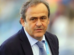 FIFA upozornila Platiniho, že se nemůže hned odvolat k CAS