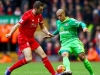 Liverpool přišel o výhru nad Sunderlandem v závěru zápasu, Spurs se po výhře nad Watfordem posouvají na druhé místo
