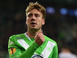 Niklas Bentner dostal od Wolfsburgu další pěnežní pokutu