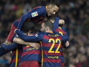 Barcelona zdolala Sevillu 2:1 a před Realem má náskok už 12 bodů 