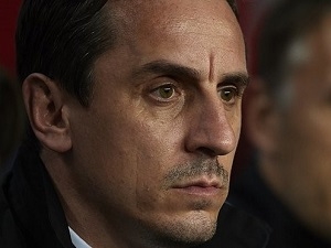 Gary Neville ve Valencii sezonu nedokončí – vedení ho propustilo