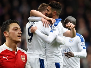 V týmu sezóny PL dominují Leicester a Tottenham. Schází nejlepší nahrávač Özil
