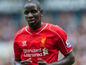 Liverpoolský obránce Sakho je kvůli dopingu na 30 dní suspendován