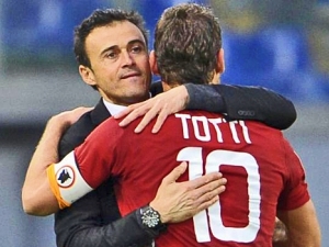 Enrique tvrdí, že Barça klopýtne jen těžko...a nevylučuje příchod Tottiho (když ho nechají za hubičku)