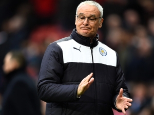 Dnešní možný titul pro Leicester? Ranieri se dívat nebude, bude zrovna v letadle