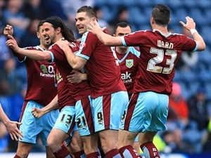 Fotbalisté Burnley si zajistili okamžitý návrat do Premier League