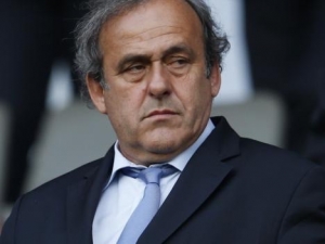 Platini rezignuje na post předsedy UEFA, trest mu byl jen snížen