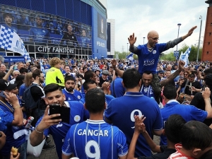 Leicester slavil fotbalový titul s téměř celým městem