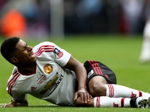 Marcus Rashford si poranil koleno a zřejmě tak přijde o EURO