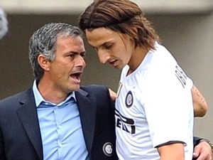 Přestupové spekulace: Ibrahimović k Mourinhovi (jako asistent), Pellegrini do Evertonu, z Tourého chtějí v Číně udělat boháče