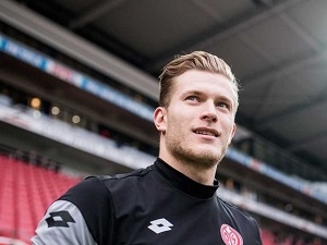 Mainz prodává brankáře Lorisa Kariuse do Liverpoolu