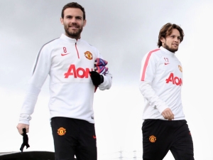 Očekávané odchody? Podle SkySports Mata a Blind v létě opustí Old Trafford
