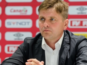Uhrin dostal za cíl skončit se Slavií v nové sezoně nejhůř třetí