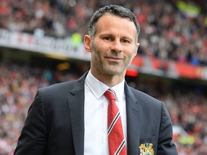 Konec jedné velké éry. Ryan Giggs po 28 letech opouští Old Trafford